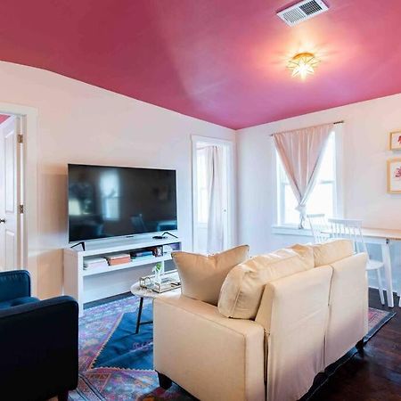 Blush And Bashful Germantown Two Bedroom Apartment ルイスビル エクステリア 写真